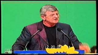 Joschka Fischer auf dem KosovoSonderparteitag in Bielefeld 1999 [upl. by Nanerb344]