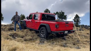 Gladiator 2021 La pickup de Jeep [upl. by Senecal829]