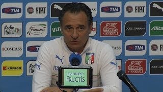 Prandelli quotImmobileBalotelli insieme Scelta forzataquot  Mondiali 2014 [upl. by Nauh825]