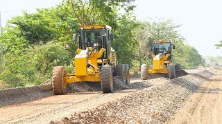 Gravel Mixing Techniques amp Processes For Base Course Road Building By A Heavy SANY STG190C8S Grader [upl. by Doretta]