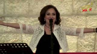 Joumana Mdawar sings Christmas  جومانا مدور تغني الميلاد [upl. by Kip]