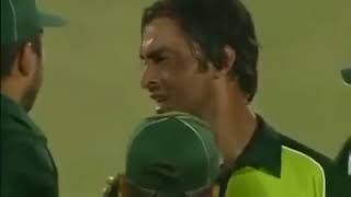 Sachin Tendulkar and Virender Sehwag smashing Shoaib akhtar [upl. by Letnahs24]