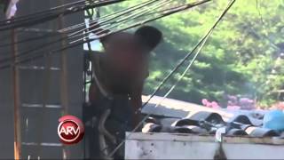 Vídeo Impactante Obreros terminan electrocutados mientras trabajaban [upl. by Emirej86]