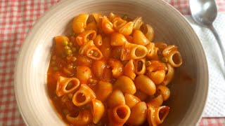 Pasta con piselli al sugo [upl. by Karry]