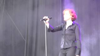 Alison Moyet  Only You Yazoo Live  Suikerrock 2014 [upl. by Halli]