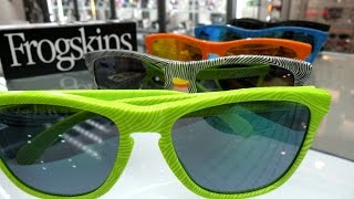 Oakley FROGSKINS FINGERPRINT Collection OO9013 5 Color [upl. by Rotkiv]