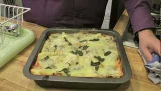 RICETTE DA SBALLO LASAGNA ALLE ZUCCHINE CON BESCIAMELLA SUGO FUNGHI PROSCIUTTO E PROVOLA [upl. by Wurst]