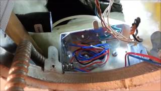 Easy and Awesome 4 Pin Gx24 Socket CFL to LED Conversion for Canned Lights [upl. by Keffer]