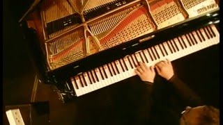 Piano Battle Chilly Gonzales vs Jean Francois Zygel [upl. by Cogan635]