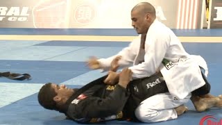 Gilbert quotDurinhoquot Burns VS Kron Gracie  World Championship 2011 [upl. by Ennaj]