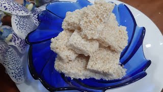 মাত্র ৫ মিনিটে তিলের খাজার তৈরির পদ্ধতি। Tiler khaja recipe peanutbar tilerotate bangla [upl. by Aihsemat]