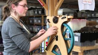 Schacht Sidekick Folding Spinning Wheel Demonstration [upl. by Rich130]