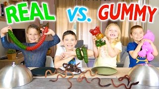 GUMMY FOOD VS REAL FOOD CHALLENGE  Bonbons ou Vraie Nourriture   Ft l’Atelier de Roxane [upl. by Inaboy]