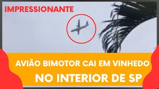 Impressionante Avião bimotor cai em Vinhedo no interior de SP [upl. by Alida]