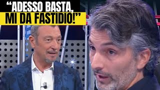 “Affari Tuoi” il concorrente sbrocca in diretta “Adesso basta mi dà fastidio” [upl. by Scoville56]