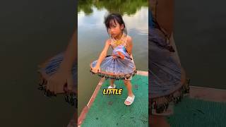 Little Girl Trying To Catch Fish shortsvideo [upl. by Lashonda]