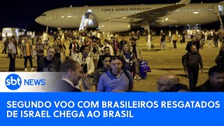 Segundo voo com brasileiros resgatados de Israel chega ao Rio de Janeiro  SBTNewsnaTV 121023 [upl. by Enala]