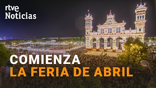 MÁS de 20000 BOMBILLAS ALUMBRAN el recinto ferial de SEVILLA  RTVE [upl. by Hulton]