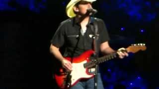 Brad Paisley Medley  Then and Shes Everything Live at Verizon Wireless NH 21514 [upl. by Aitital545]