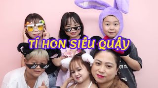 Chia tay công ty Độc Lạ Bình Dương cả nhóm về lại Sài Gòn gặp lại chị khán giả yêu mến [upl. by Kleeman]