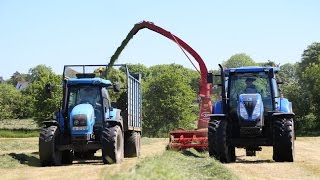 Grass silage 2016 Ireland  JF FCT 1060 amp 1100 trailed foragers at work [upl. by Kcitrap713]