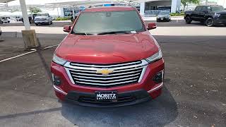 2023 Chevrolet Traverse Premier Start up engine and full review [upl. by Anelrac783]