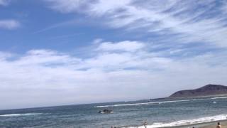 Avión caza F18 sobre la playa de Las Canteras en Las Palmas de Gran Canaria [upl. by Beattie]