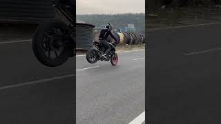 Wheely practice automobile akrapovicexhaust subscribe rider exhaust motovlog mt15 [upl. by Annirac]