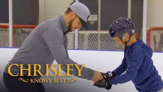 Chrisley Knows Best Season 6 Episode 24 Savannahs Boyfriend Shows Grayson Some Love On The Ice [upl. by Autumn]