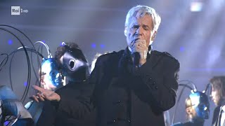 Ragazze dellest  Claudio Baglioni  Live al Foro Italico  A TUTTO CUORE  Rai 1 [upl. by Bernardi]