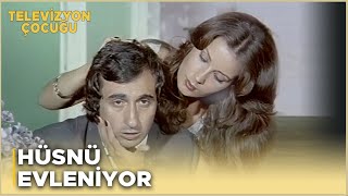 Televizyon Çocuğu Türk Filmi  Hüsnü Evleniyor [upl. by Alaekim]