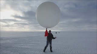 How do weather balloons work [upl. by Robinette]