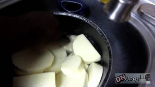 How to Cook Yam Nigerian Breakfast  Feb 15th 2014 DNVlogsLife [upl. by Budding]