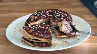 🥞🥞 Fluffige LOW CARB PROTEIN PANCAKES Keto 🥞🥞 [upl. by Retse138]