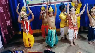 Amma nanu devarane benne kaddillamma song dance nursary kids krishnastami [upl. by Anselme806]