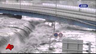 Dramatic footage captures moment earthquake hits northern Japan triggering a tsunami advisory [upl. by Anehsat]