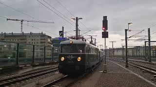 Einfahrt des Sonderzug 16460 am 09062024 in Wien Hbf [upl. by Eddy]