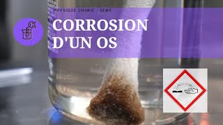 Pictogramme de danger  Corrosif corrosion dun os [upl. by Annuahs]