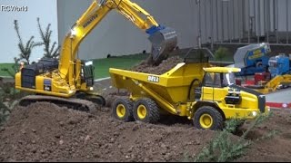 RC Construction Site Excavator Dozer Dumper Baustelle Bagger ♦ Erlebniswelt Modellbau Kassel 2016 [upl. by Perrine]