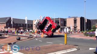 Berging Hoogwerker brandweer Rijssen [upl. by Atikihc805]