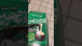 Lindor Lindtshortschocolate mint [upl. by Noach]