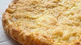 Tarte de pommes de terre et fromage Recette rapide et facile [upl. by Landing4]