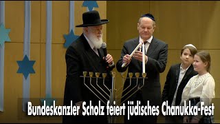 Bundeskanzler Scholz feiert jüdisches ChanukkaFest [upl. by Kcirednek]