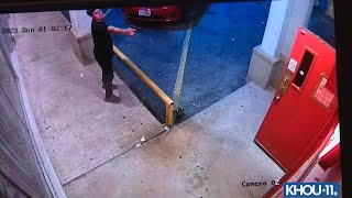 Surveillance footage shows gunman moments before deadly shooting at Hunters Pub in Houston [upl. by Elery]