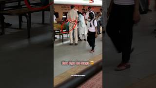 Akhir is ladke ke sath esa ky ho gaya 🤯  Railway station me ye kya ho gaya  minivlog shorts [upl. by Ultun]