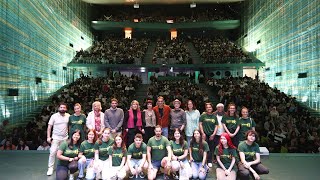 Cientos de jóvenes lectores de Cartagena conocen a los autores finalistas de los Premios Mandarache [upl. by Esilrahc]