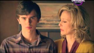 Bates Motel  Madre e Hijo [upl. by Adahs803]