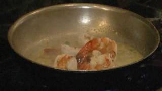 CookingHow To Make Shrimp Scampi At This Las Vegas Italian Restaurant [upl. by Nohcim]