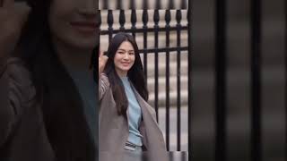 Song Hye Kyo flying kiss for fans who attend Fendi event 2024shorts [upl. by Nairrod705]