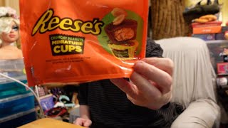 Otis Eatz Reeses Crunchy Peanuts Mini Cups [upl. by Ravid888]